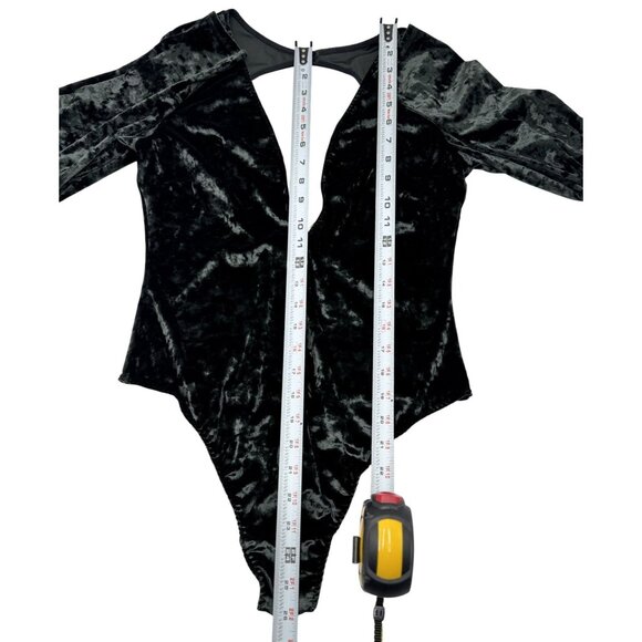 NEW Victorias Secret Size S Green Velvet Bodysuit With Keyhole Back thong snap - Picture 6 of 10